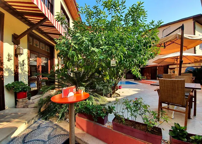 Eski Masal - Special Class (adults Only) 3*