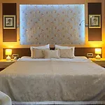 Eski Masal - Special Class (adults Only) 3*